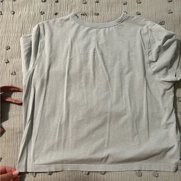 Lulu tee - Picture 2 of 3